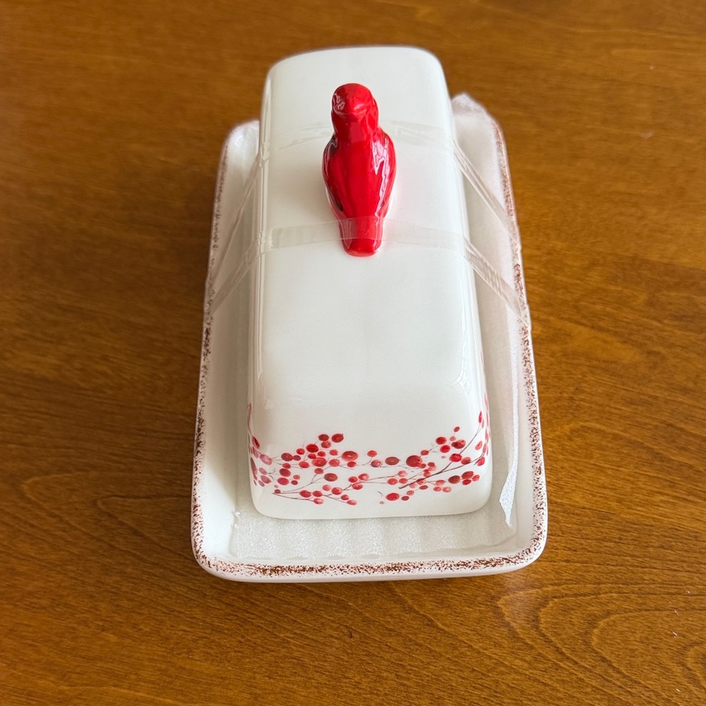 NEW Ceramic Butter Dish with Cardinal Accent - Picture 3 of 3